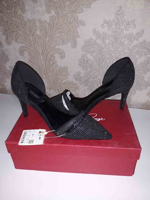 Вечерки туфли от 350 тыс,  35,36,37