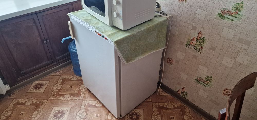Продам морозильник