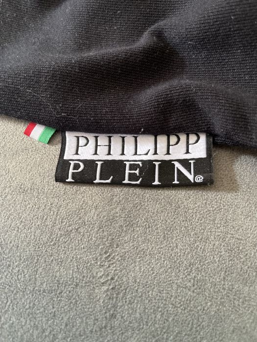 Продам кофту philip plein.