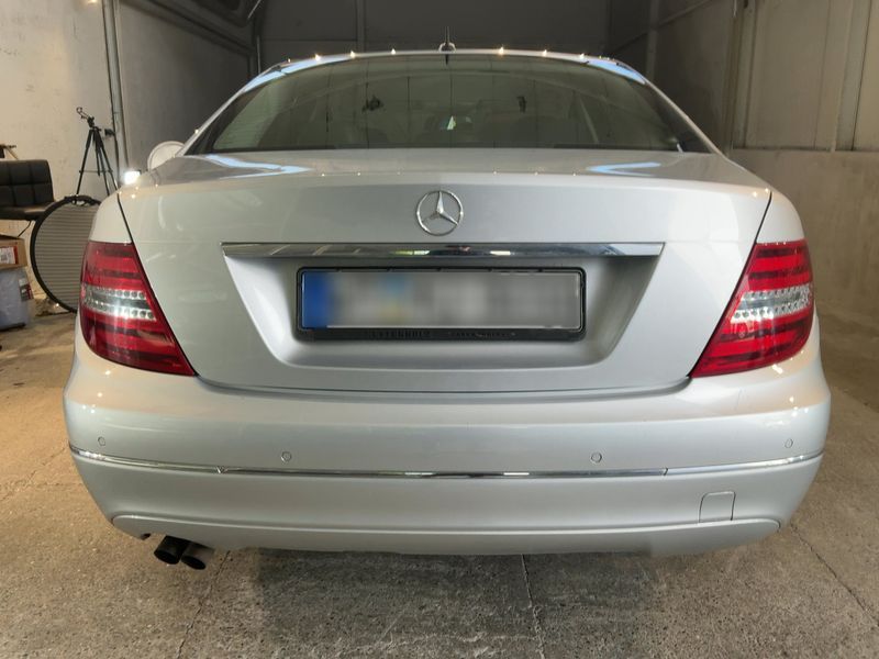Mercedes-Benz C-Klasse C 200 CDI BlueEfficiency Avantgarde 2012