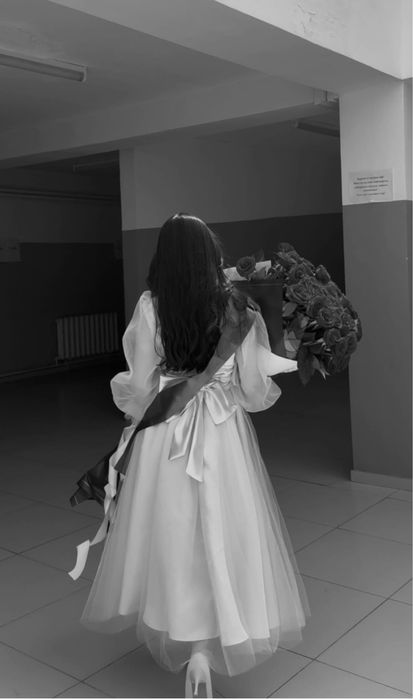 Пышное белое платье