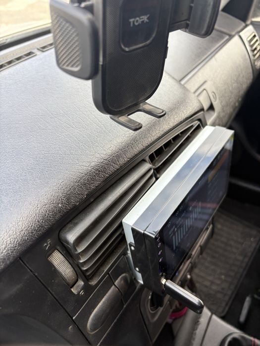 1 дин мултимедия със Car Play bluetooth,USB