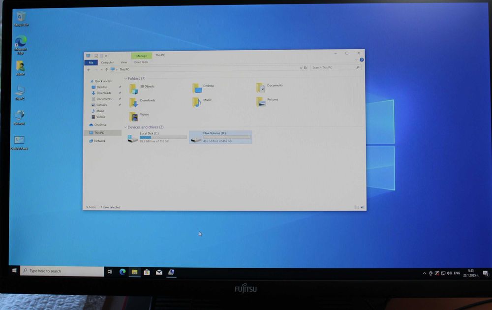Компютър FUJITSU ESPRIMO X956 AIO i5-6500T/8GB RAM/128GB SSD+500GB