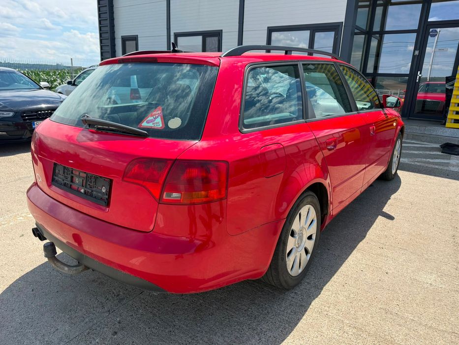 Dezmembrez Audi a4 b7 rosu break 2005 2.0 tdi blb cutie automata GYJ volan stanga