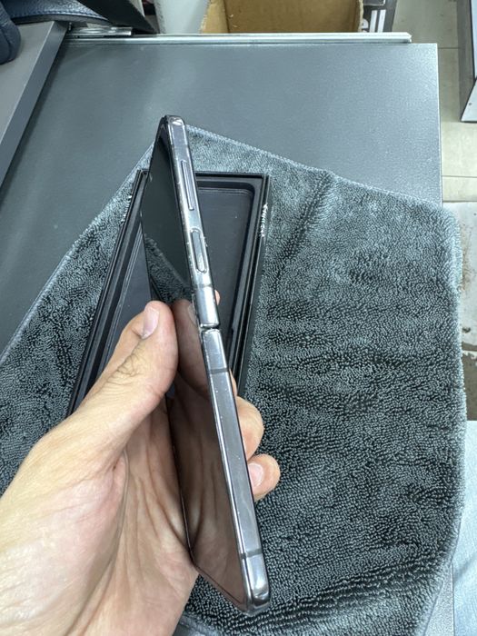 Samsung galaxy Z flip 4 vietnam