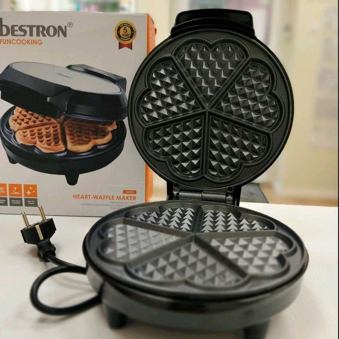 Нов гофретник BESTRON AWM700S – сърцевиден, 700W