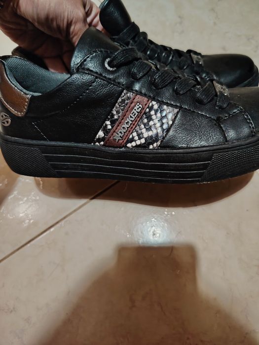 Дамски кецове Dockers
