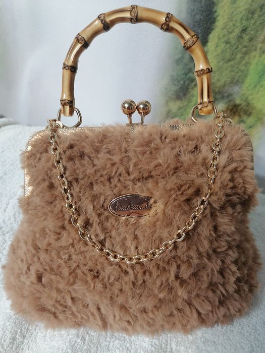 Кокетна чантичка