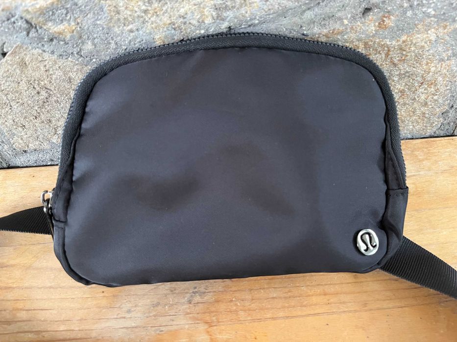 Дамска чантичка LuLu Lemon