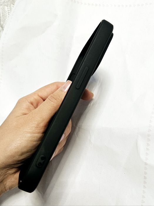 Husa iPhone 15 Pro NOUĂ