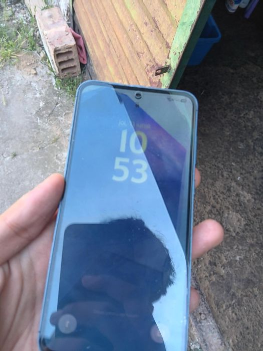 Vând  Samsung a55 5g scria pe spate un pic dau și la schimb