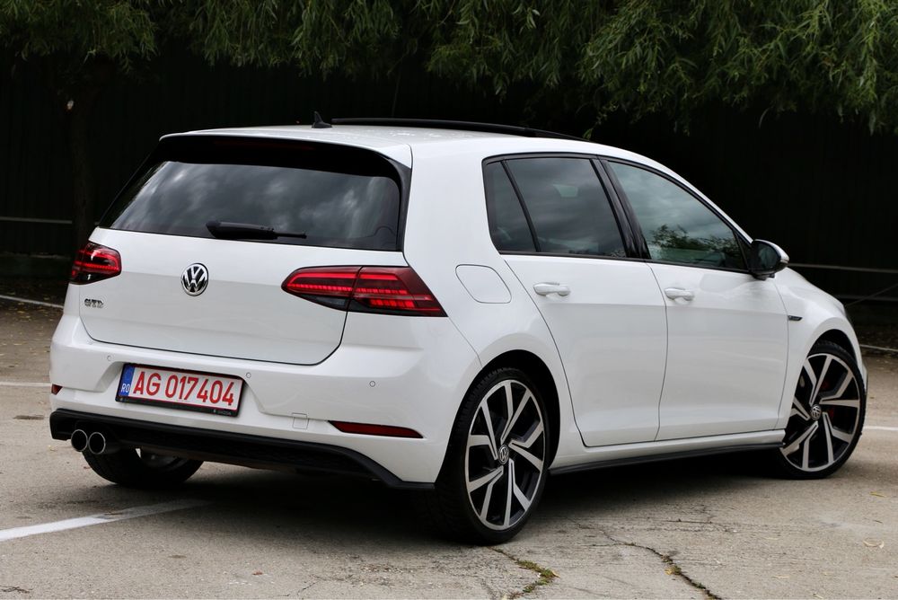 VOLKSWAGEN Golf 2019 — imagine 4