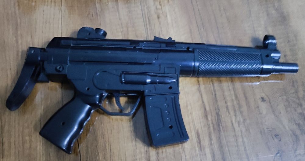 Игрушечный автомат