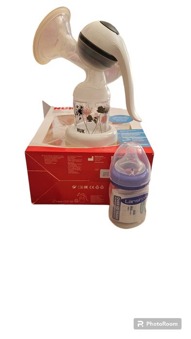Ръчна помпа за кърма Nuk Jolie + подарък