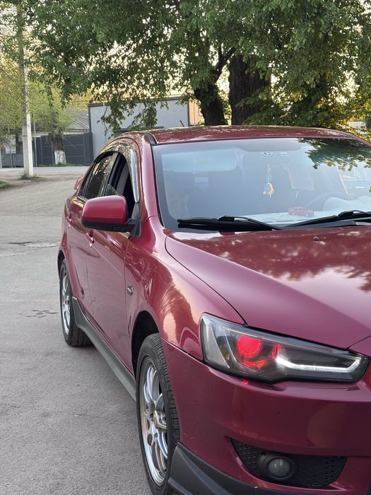 Lancer  10 2008 года