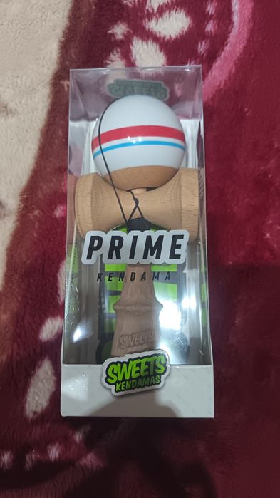 Vând urgent kendama swests prime