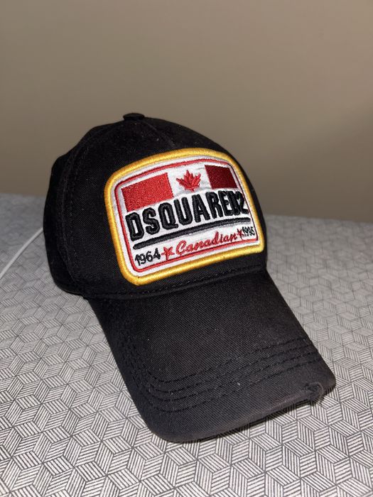 Шапка dsquared2 dsq