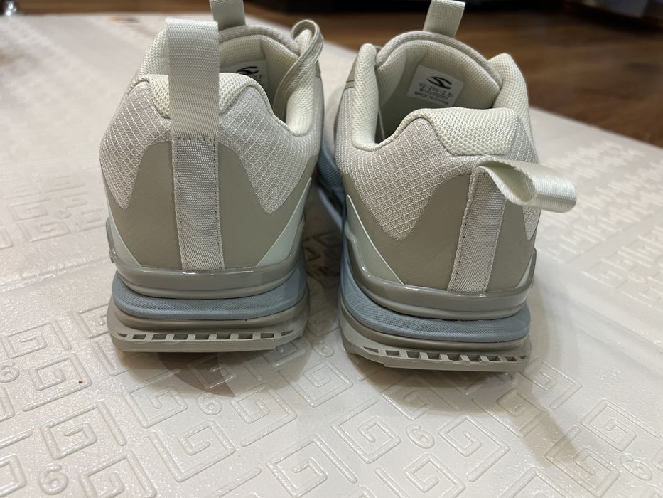 Hobibear обувки, пробвани но грешен размер.