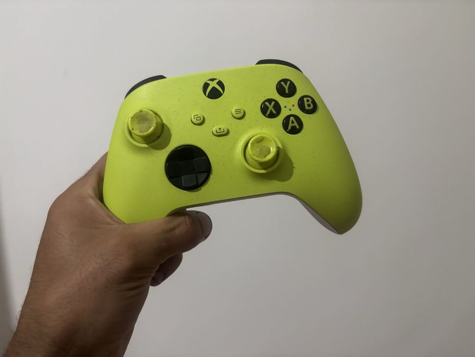 Xbox series s в добро състояние
