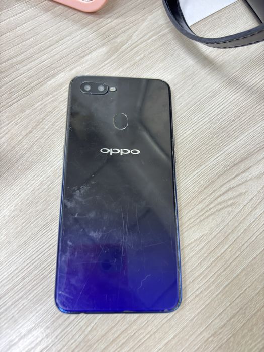 Продам телефон Oppo не рабочий