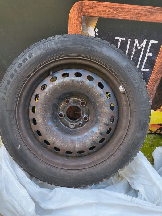 Комплект зимни гуми 205/55 R16 с джанти