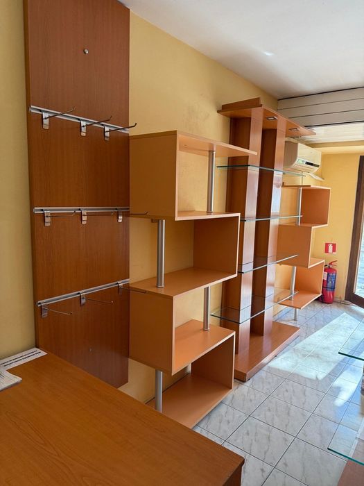 Продават се модули, подходящи за търговски обект!