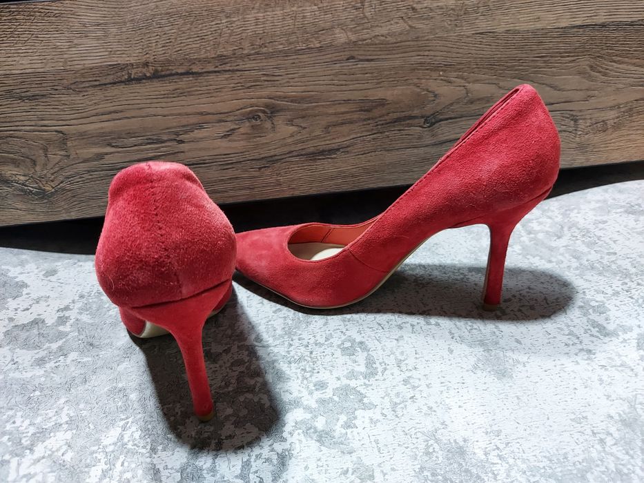 Продам новые туфли