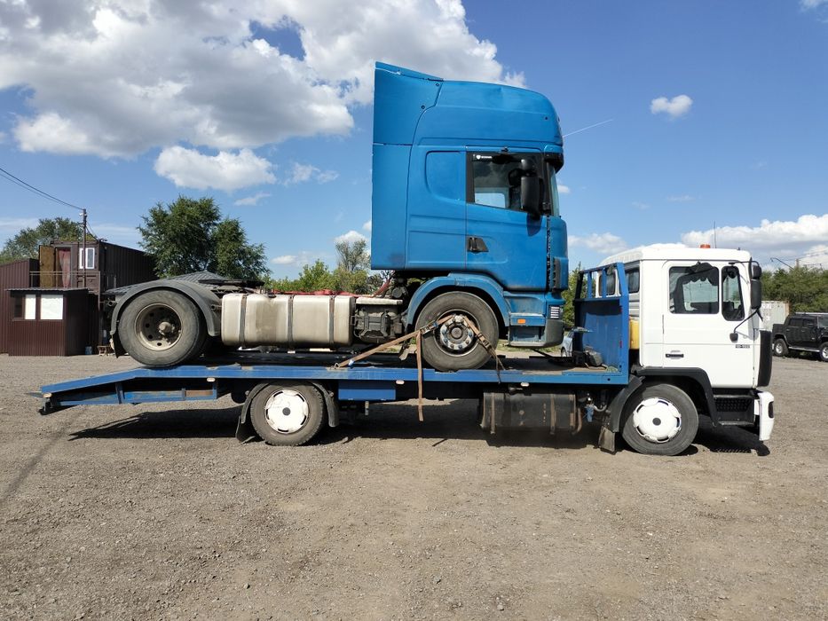 Грузовой эвакуатор