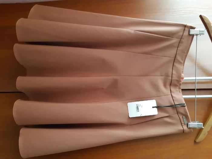 Продаю юбку новую