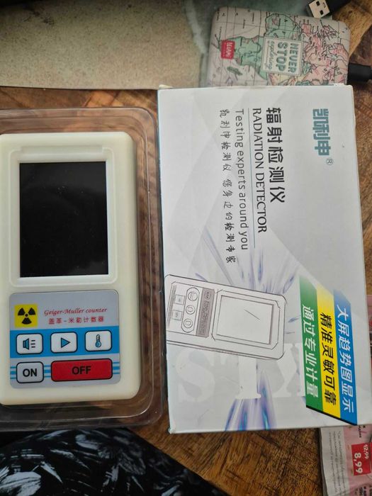 Дозиметър - измервател за наличие на радиация ,два модела