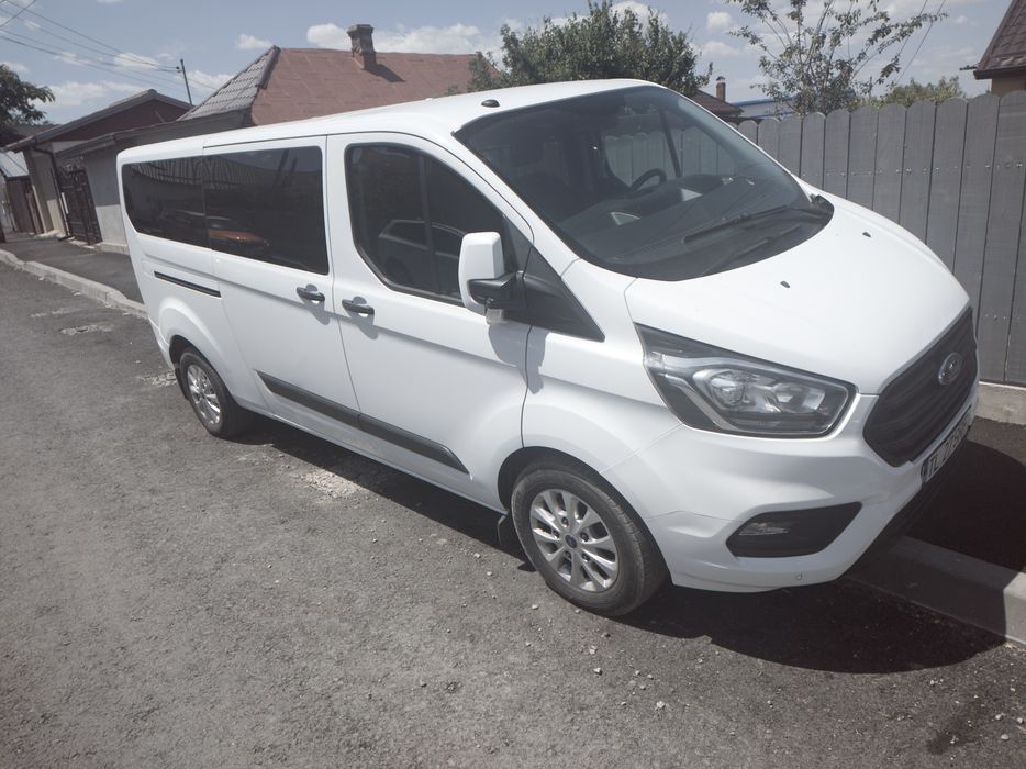 Ford Transit 8+1
