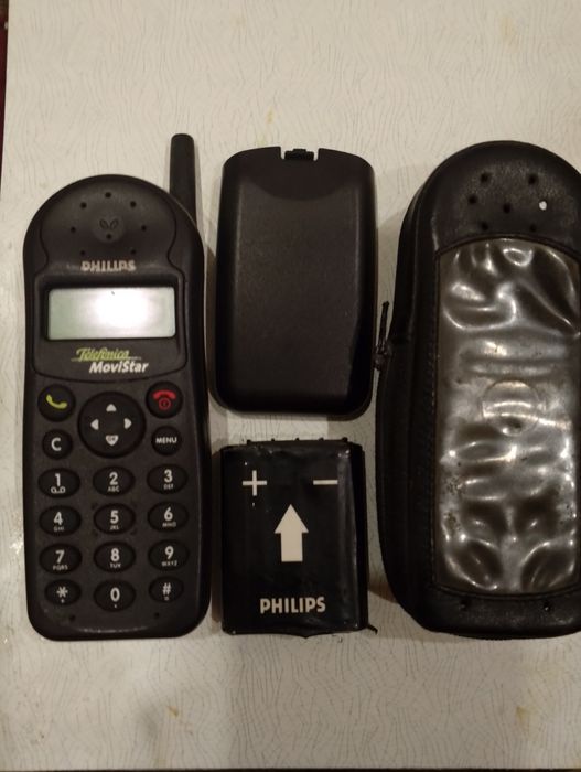 Коллекционный мобильный телефон  Philips пр-во Франция