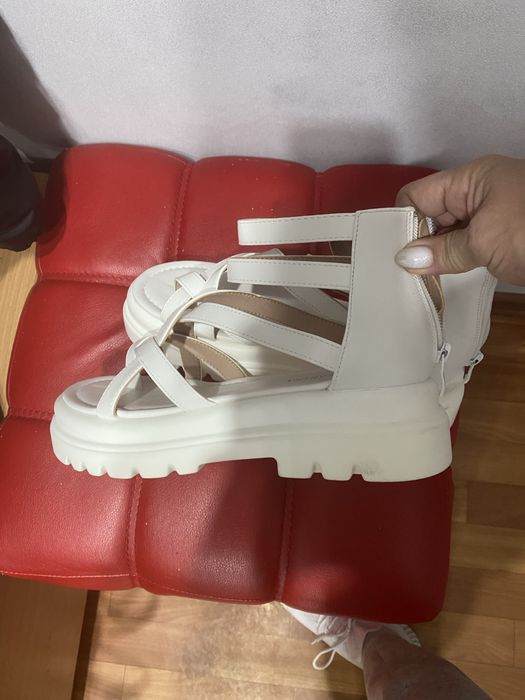 Продам отличные басаножки
