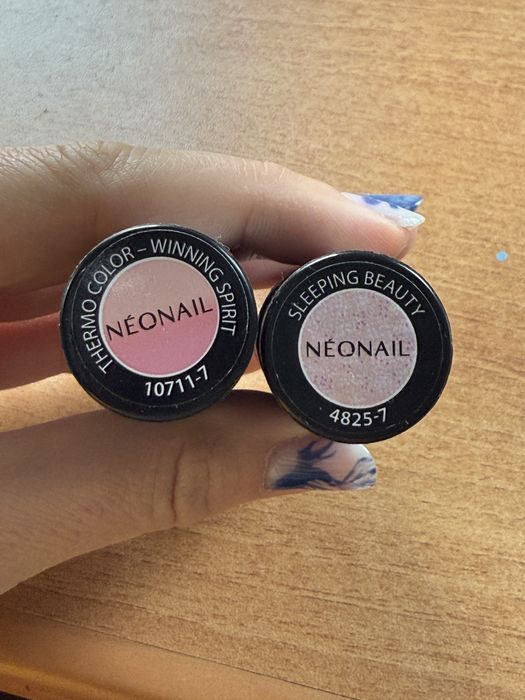Нови гел лакове 2бр. NEONAIL