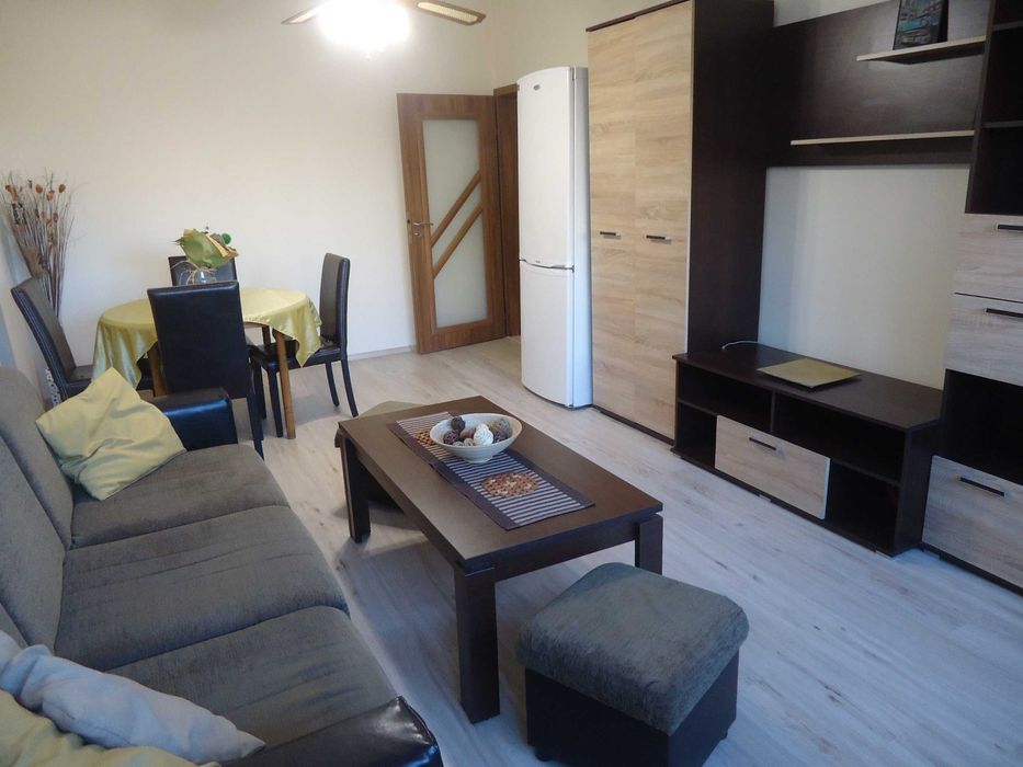 Дава се под наем Двустаен апартамент в София, Люлин 8 - 65 кв.м за 460 € - Снимка #2