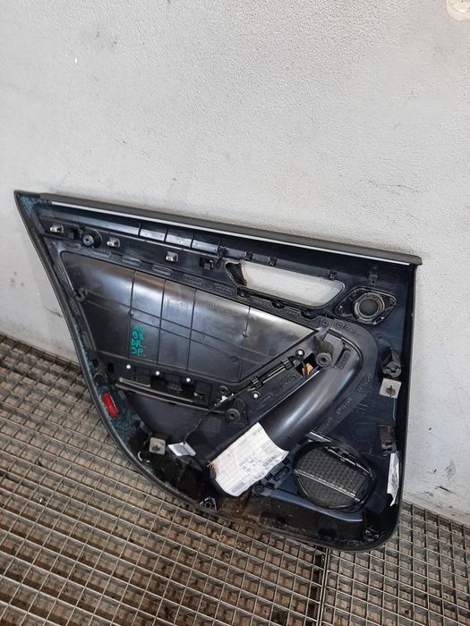 fata tapiterie usa dreapta spate audi a4 b8   8k0867306