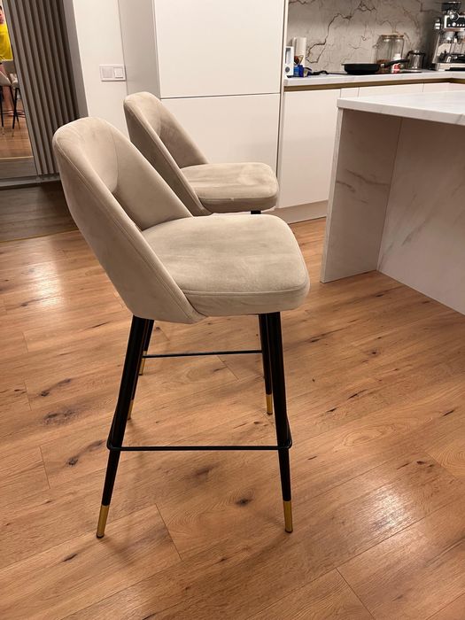 Set 2 scaune bar grej, calitate si design superb