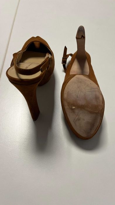 Sandale cu toc Zara, maro, marime 39