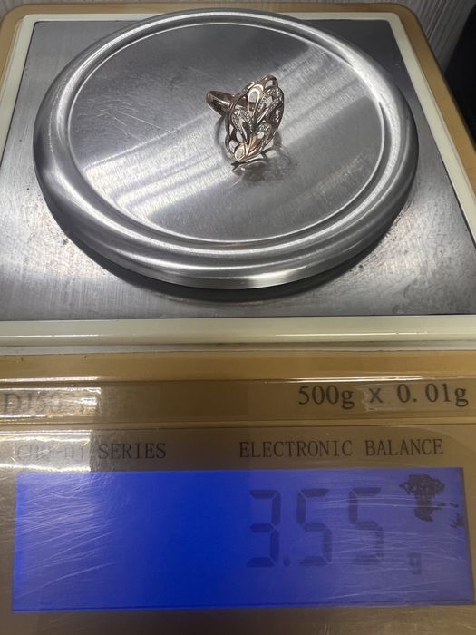 Продам золото б/у хорошего качества.