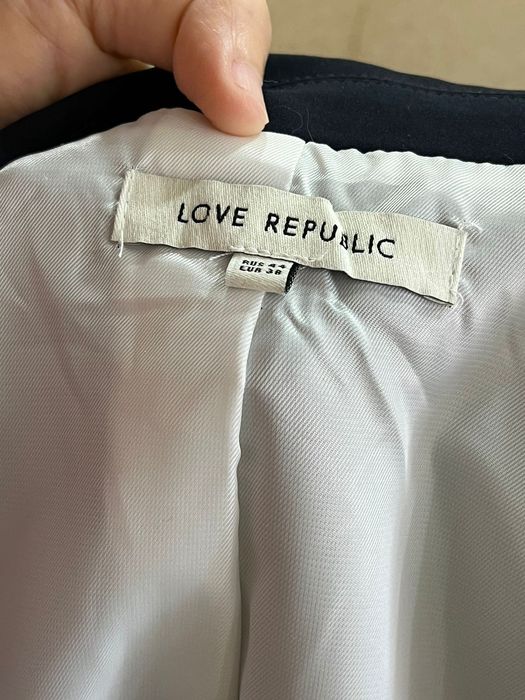 .Двойка пиджак и брюки размер 44 для девушек