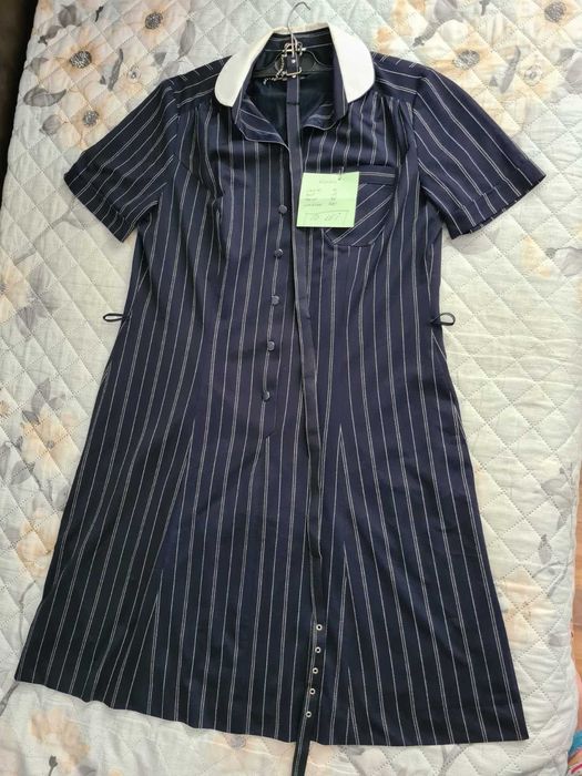 Vand 2 rochii 2 fuste 1 adidasi