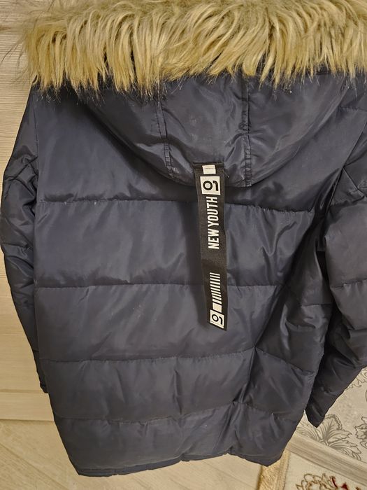 Продам зимнюю куртку подростковая