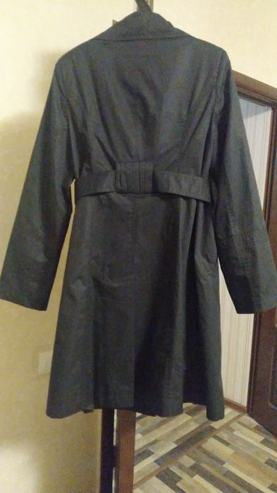 Продам тренч чёрного цвета,новый