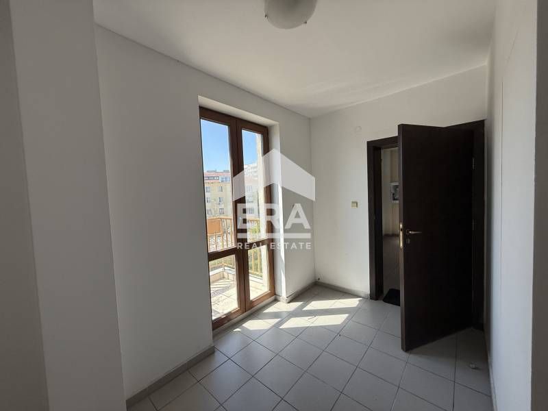 Дава се под наем Офис в Варна, Бизнес хотел - 62 кв.м за 511 € - Снимка #9