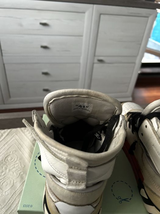 Off White Vulcanized high top