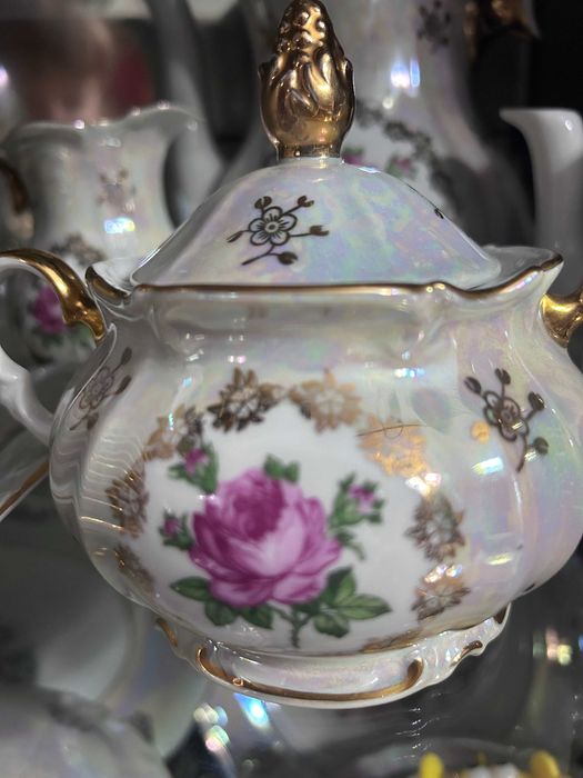 Продам сервиз чайный "Роза"