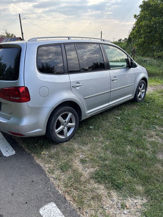 VOLKSWAGEN Touran 2012 — imagine 5