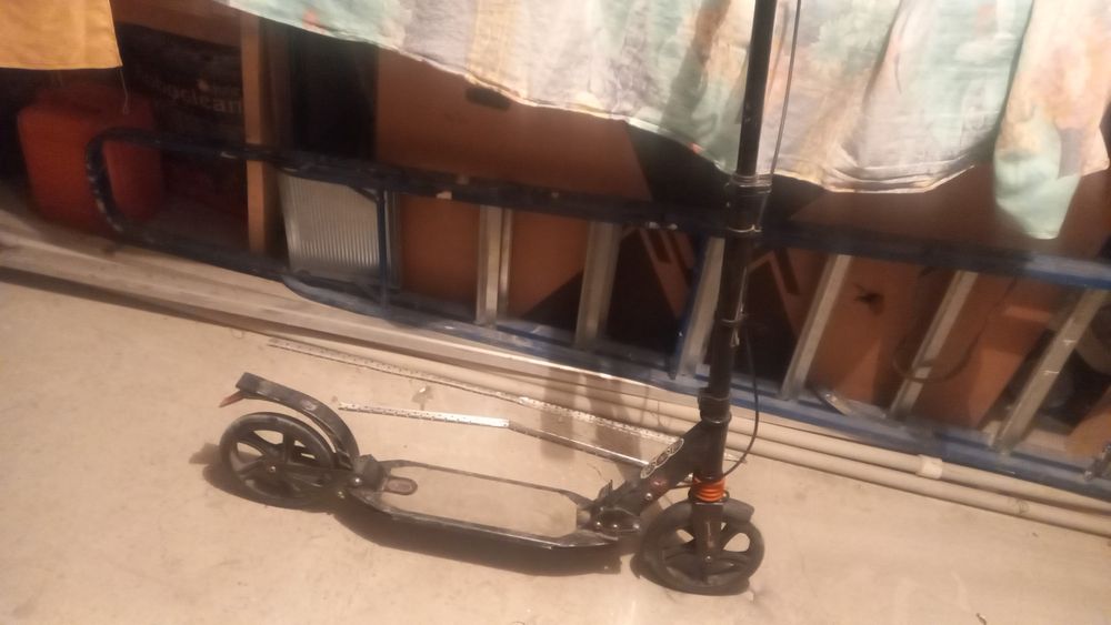 Продам самокат детский