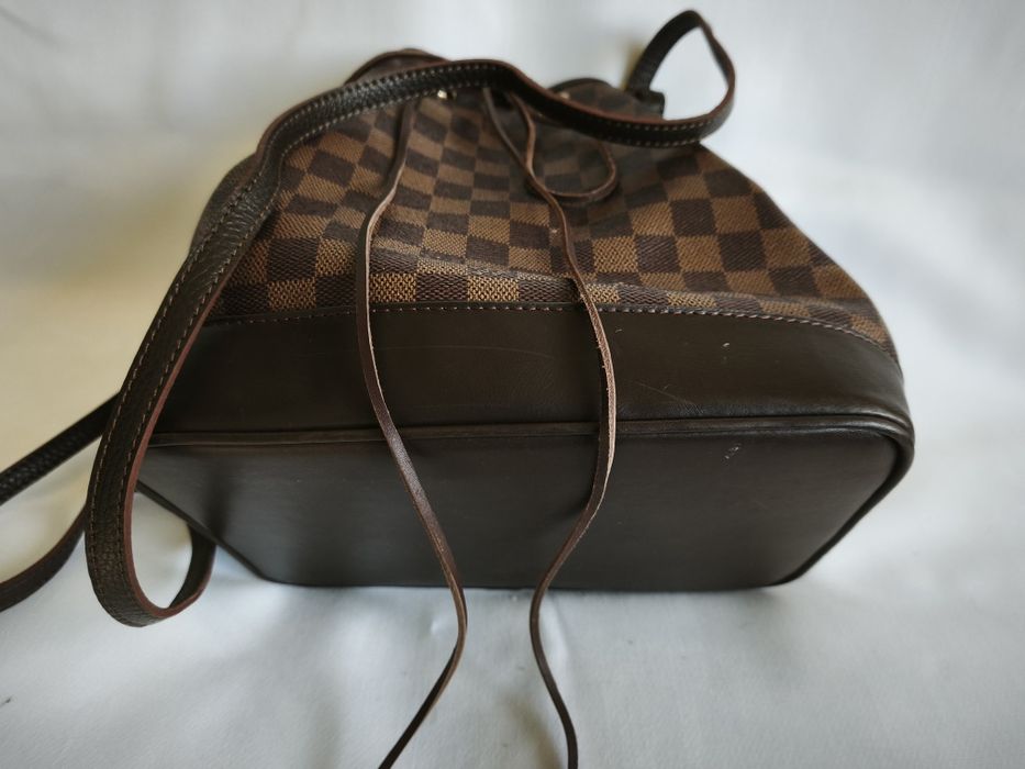 Louis Vuitton, чантата еко кожа