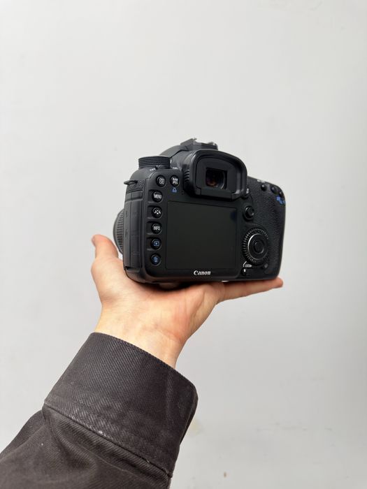 Canon EOS 7D (Holati Ideal)